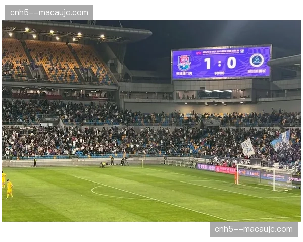 铜梁龙区域防守组织严密 中场拦截与防线协同出色